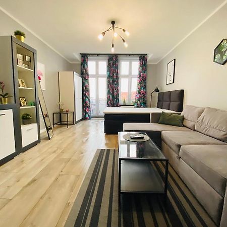 Apartament Flaming Z Balkonem - Scisle Centrum Naprzeciwko Pkp I Pks - Self Check In - Darmowy Parking - Pozne Wymeldowanie - Wystawiamy Fv Opole Eksteriør bilde