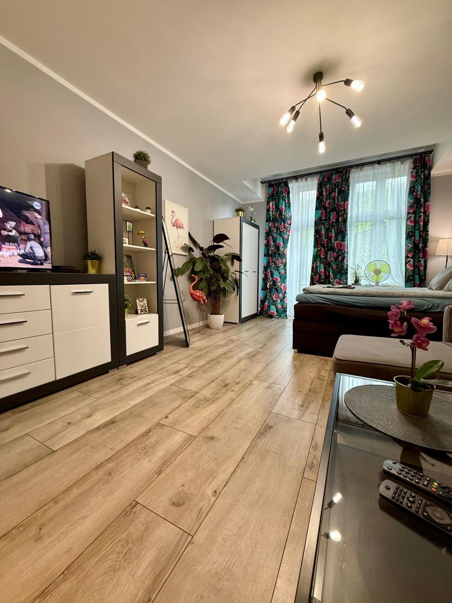 Apartament Flaming Z Balkonem - Scisle Centrum Naprzeciwko Pkp I Pks - Self Check In - Darmowy Parking - Pozne Wymeldowanie - Wystawiamy Fv Opole Eksteriør bilde